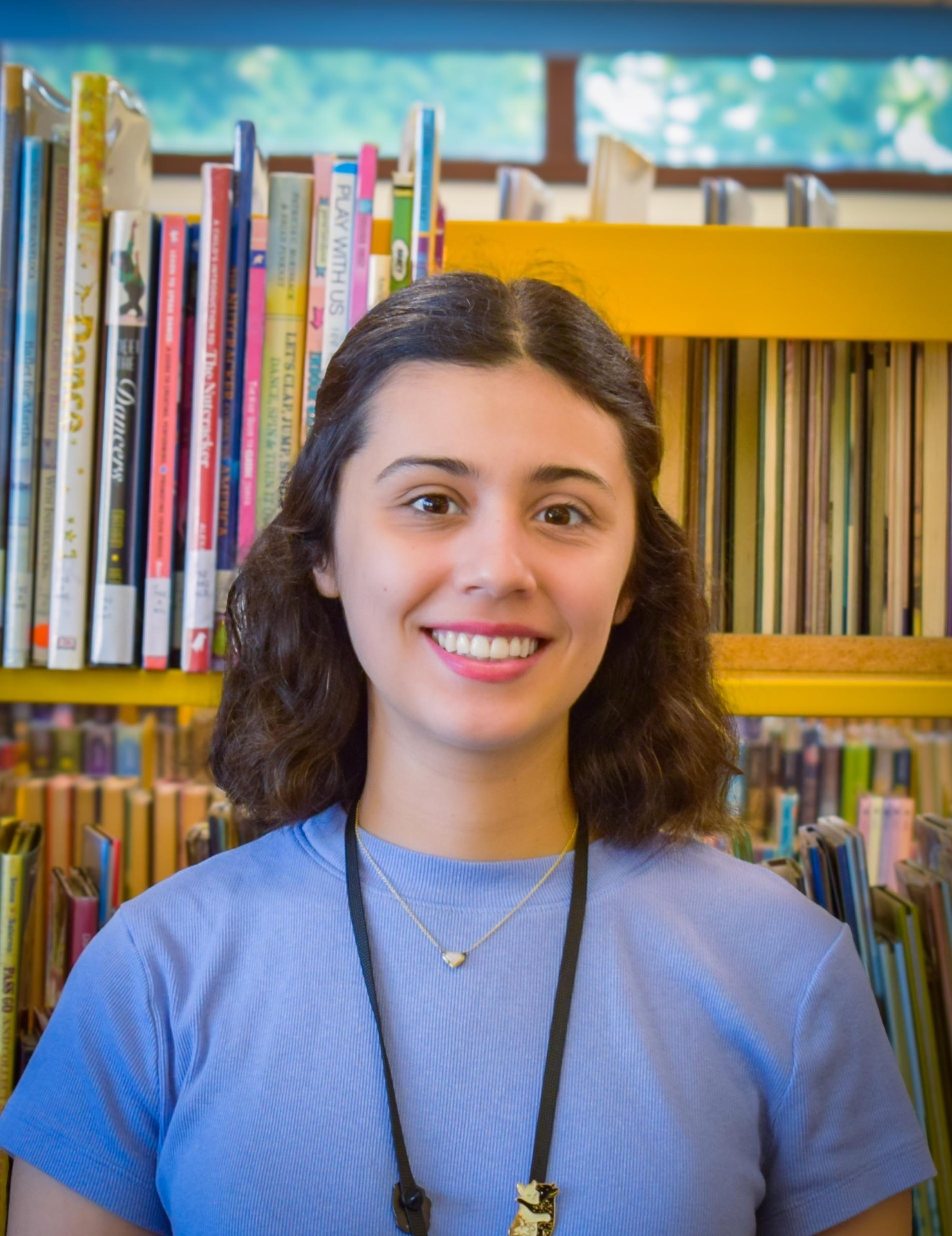 Headshot Photo of Elena Rios